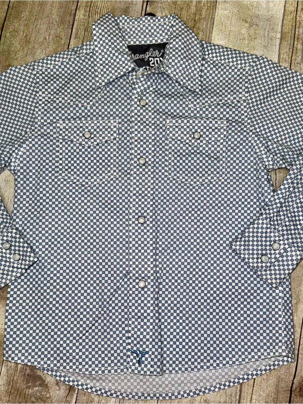 Wrangler 20X sIze Small Cyan Blue and White Geometric Button-Down Shirt